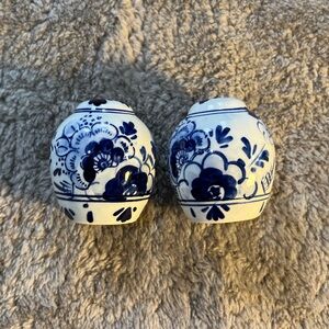 Vintage Blue and White Floral Ceramic Salt and pepper shakers